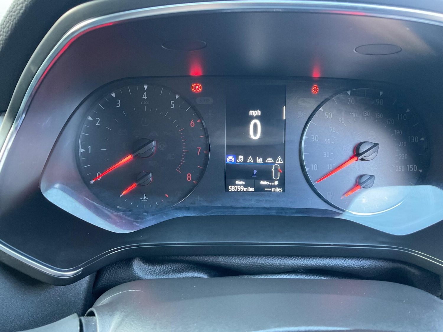 Used Renault Captur for sale - 77853352: Photo 20