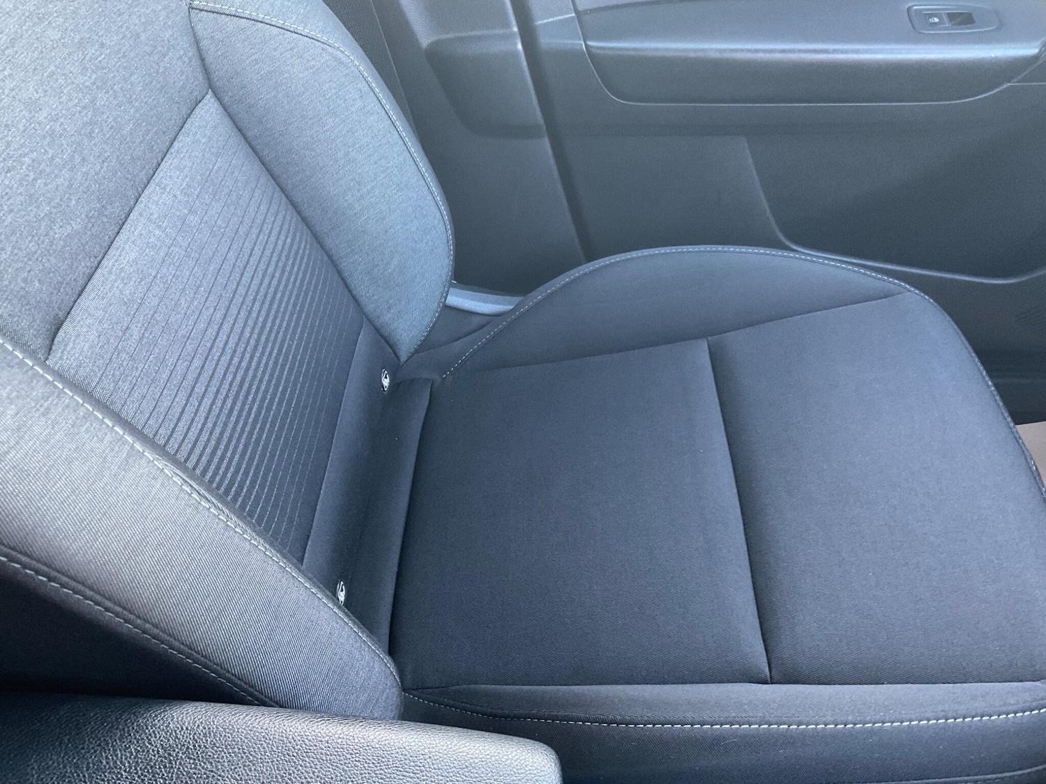 Used Renault Captur for sale - 77853352: Photo 31