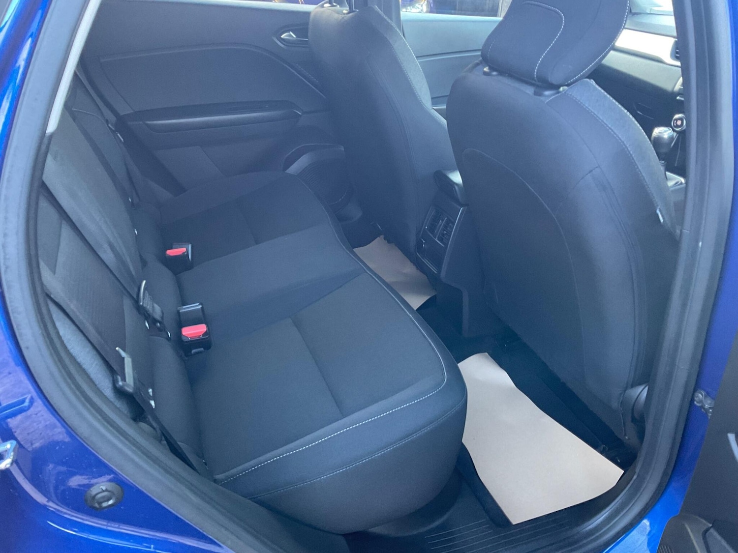 Used Renault Captur for sale - 77853352: Photo 34