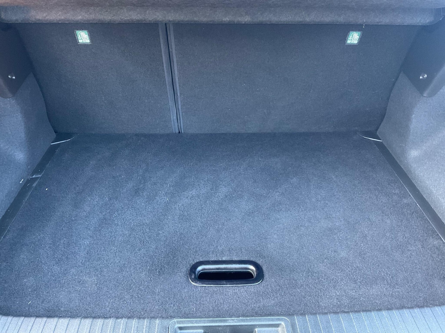 Used Renault Captur for sale - 77853352: Photo 35