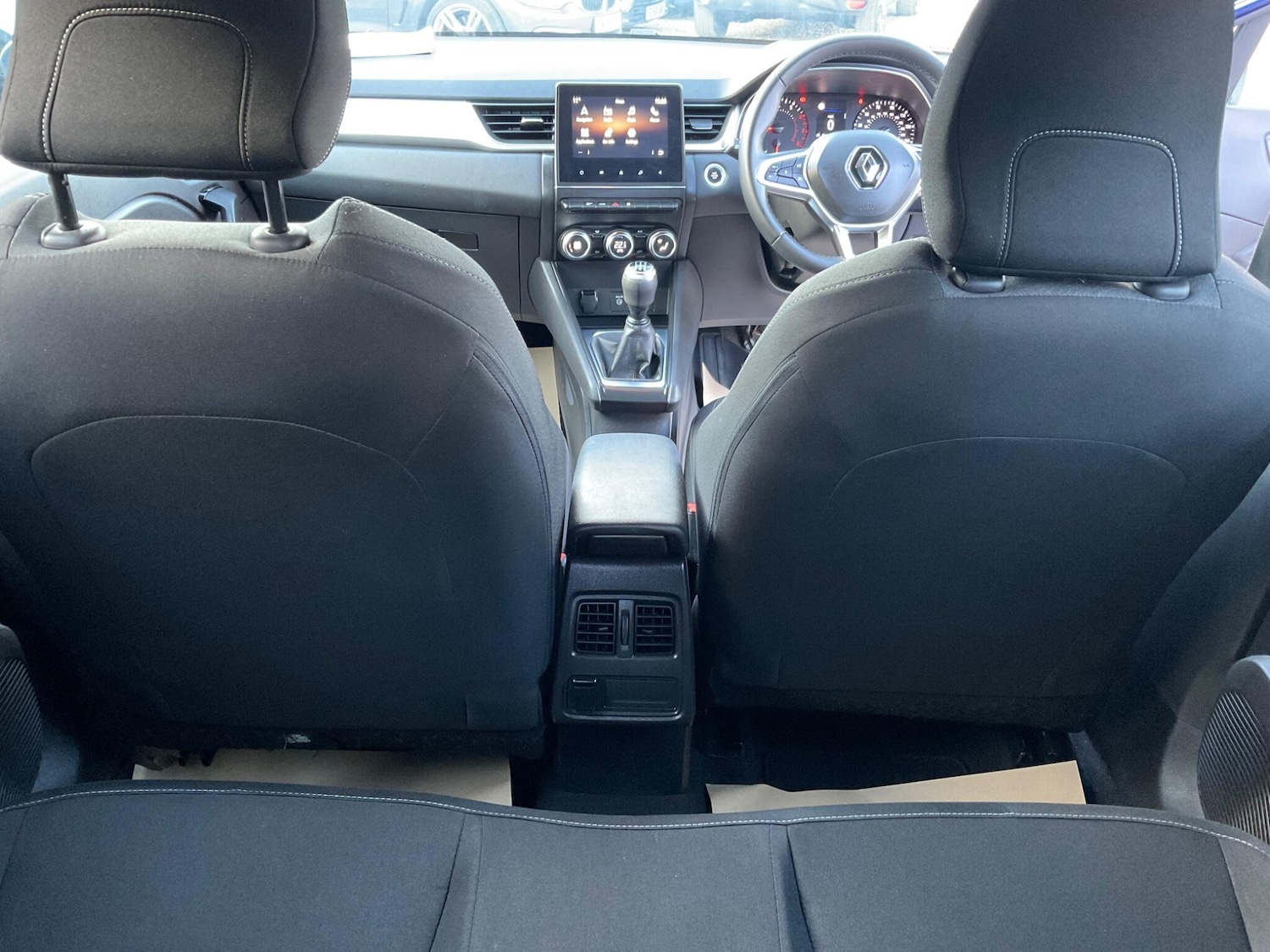 Used Renault Captur for sale - 77853352: Photo 38