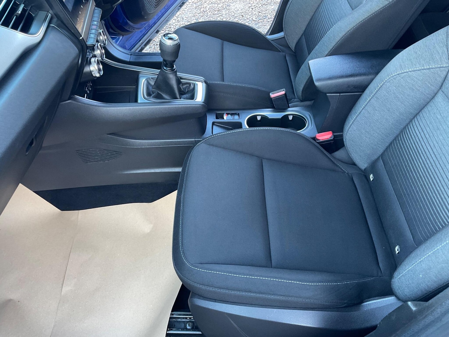 Used Renault Captur for sale - 77853352: Photo 42