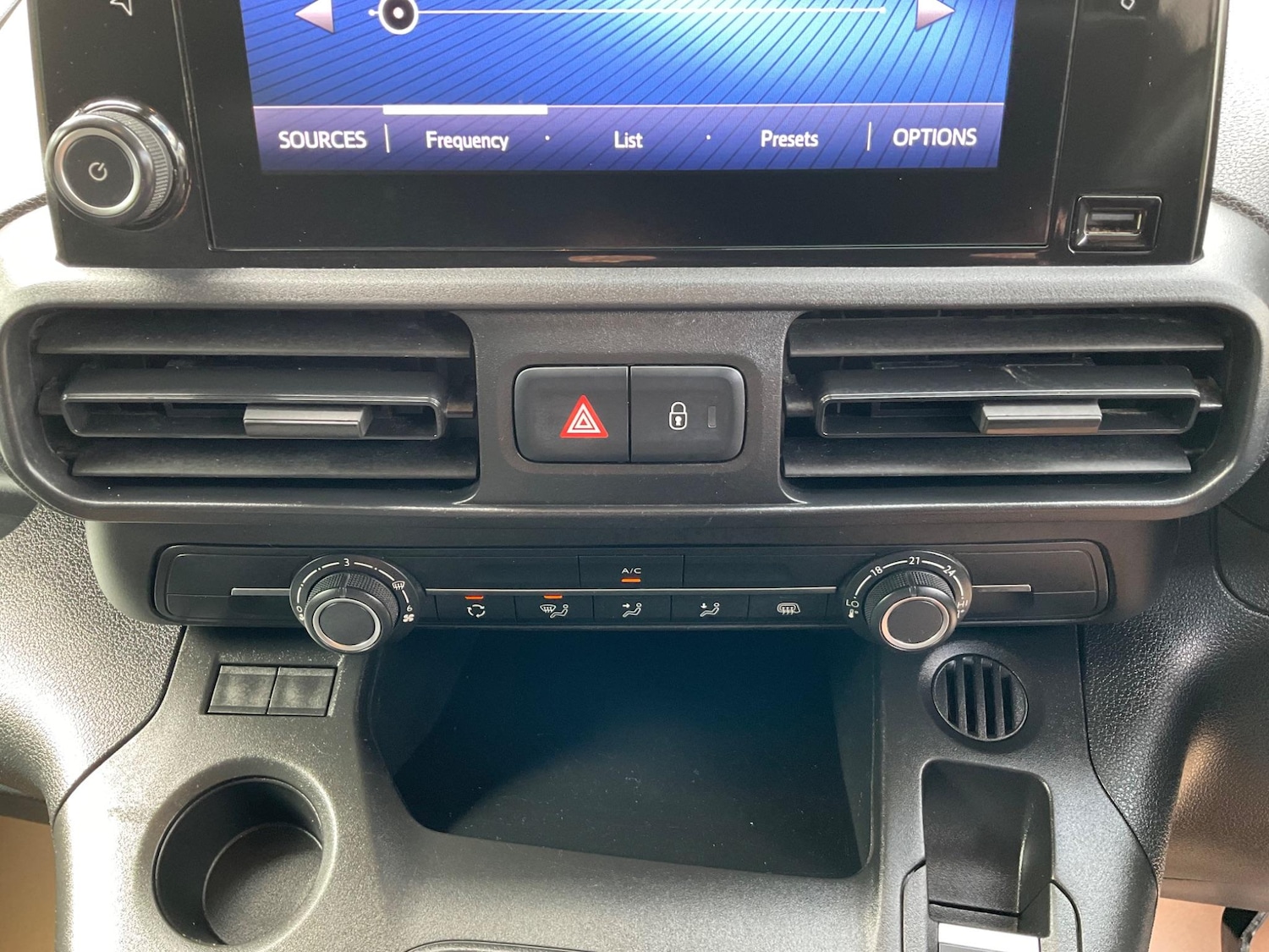 Used Toyota ProAce 2021 for sale - 76409157: Photo 19