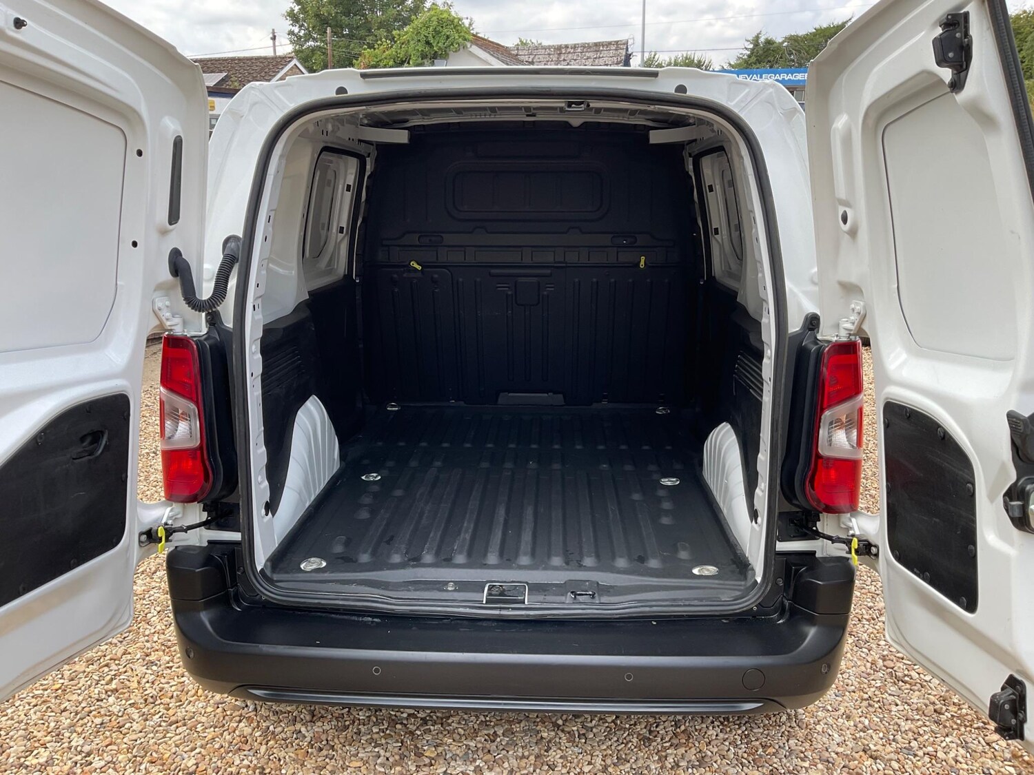 Used Toyota ProAce 2021 for sale - 76409157: Photo 29