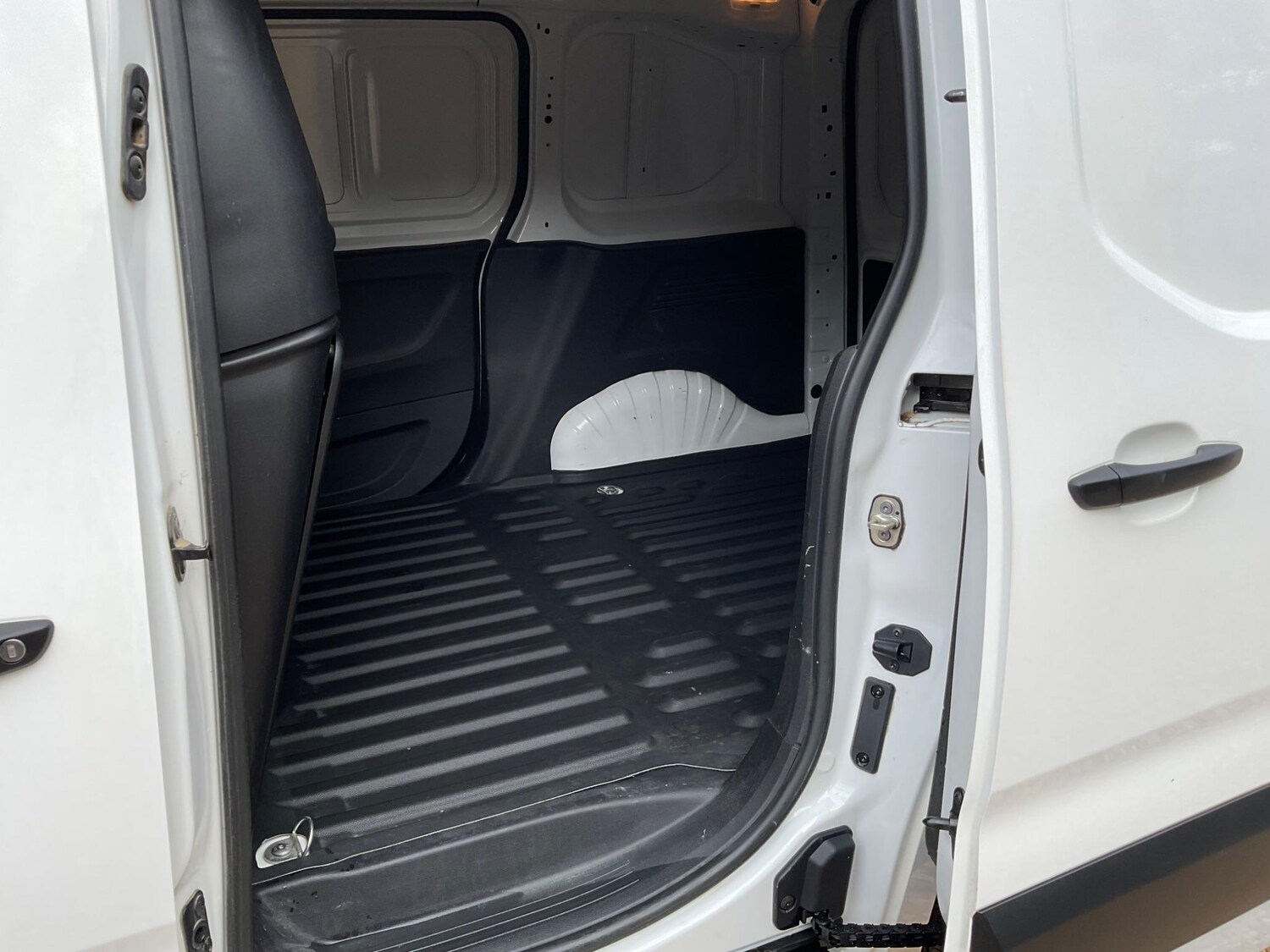 Used Toyota ProAce 2021 for sale - 76409157: Photo 30