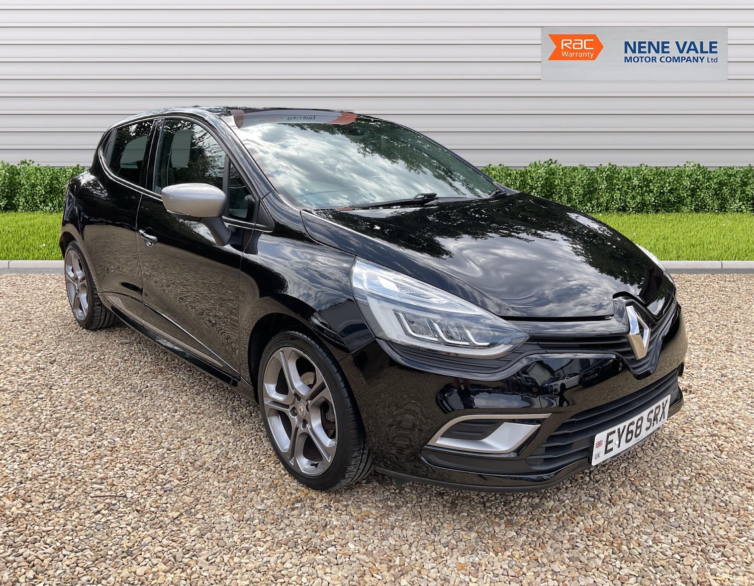 Used Renault Clio 2018 for sale - 76610167: Photo 1