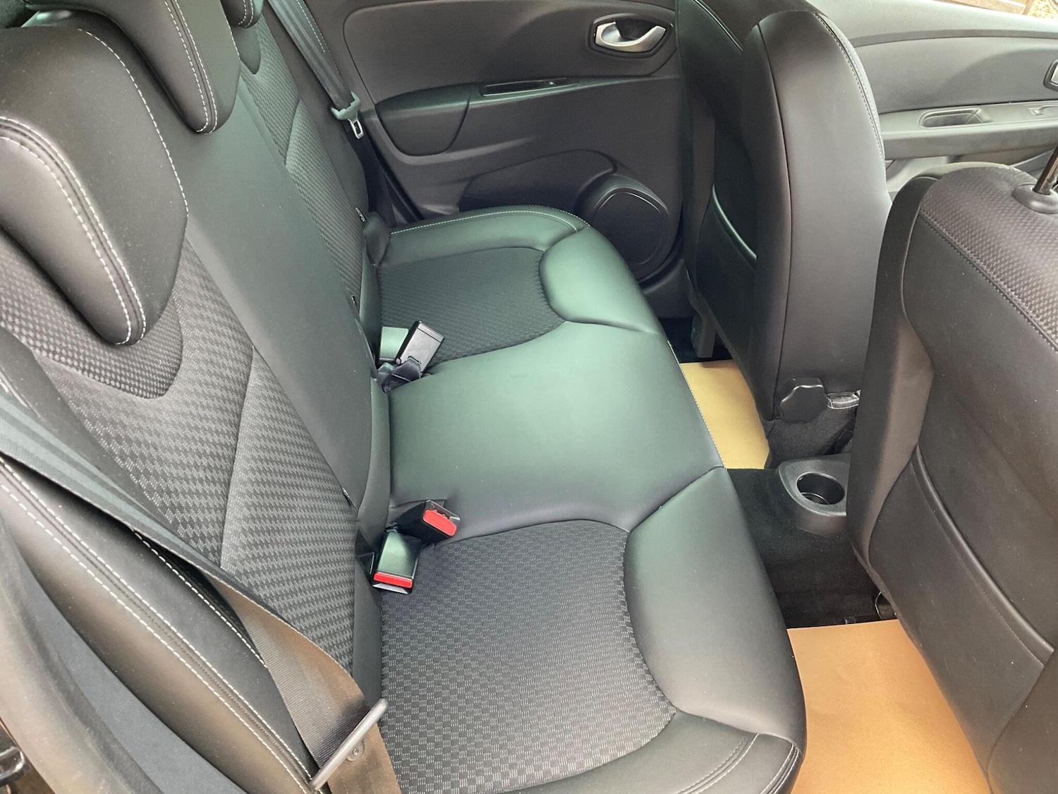 Used Renault Clio 2018 for sale - 76610167: Photo 28