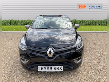 Used Renault Clio 2018 for sale - 76610167: Photo