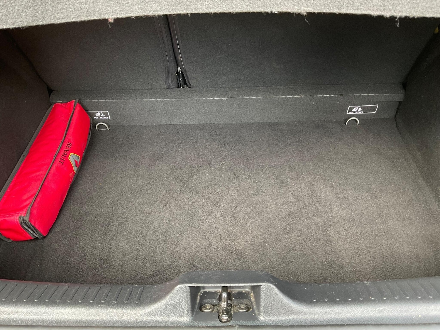 Used Renault Clio 2018 for sale - 76610167: Photo 31