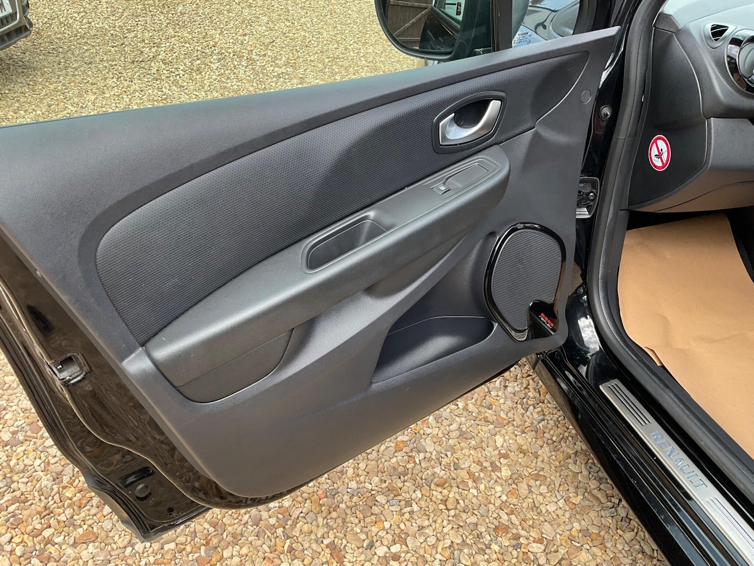 Used Renault Clio 2018 for sale - 76610167: Photo 37