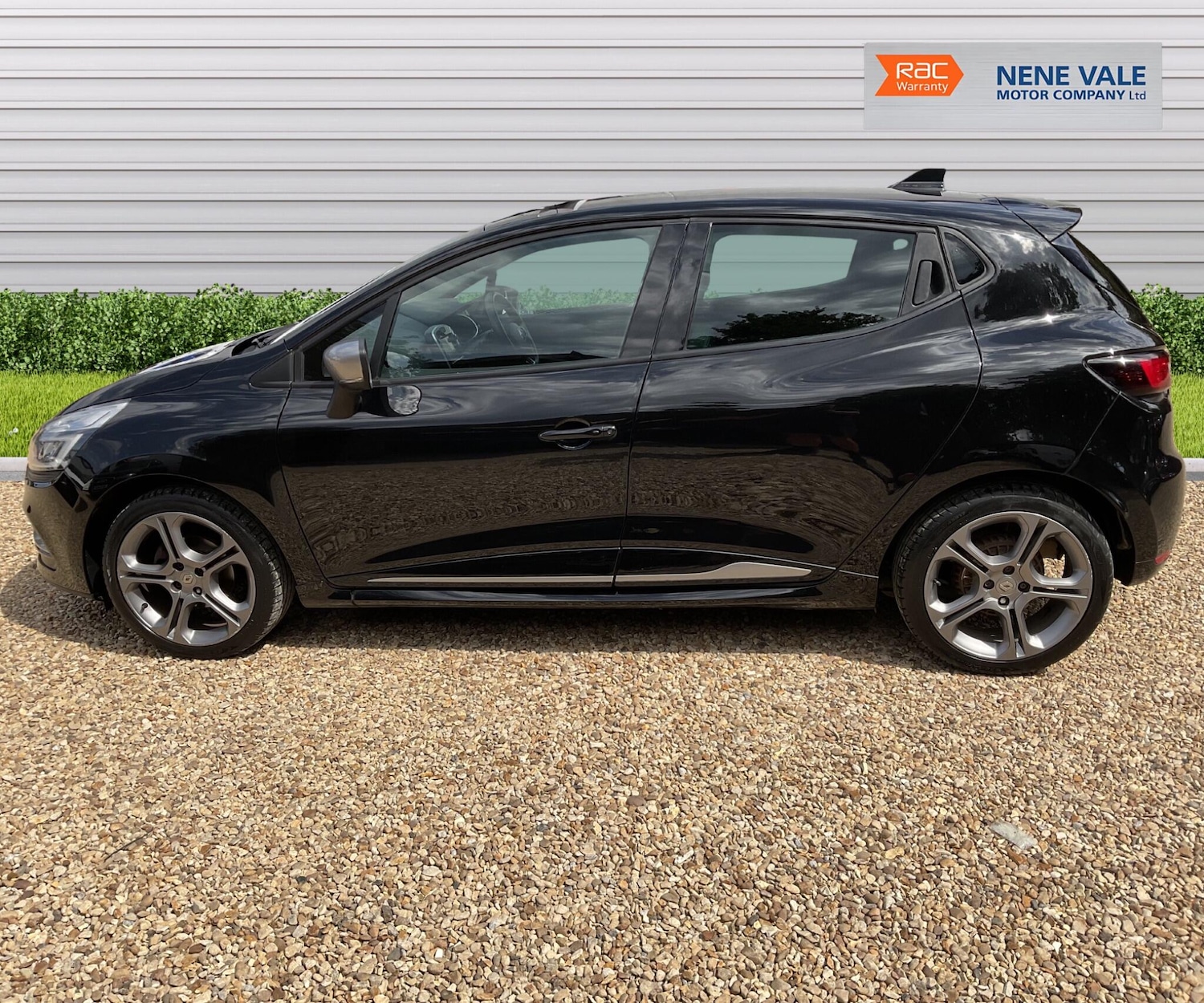 Used Renault Clio 2018 for sale - 76610167: Photo 4