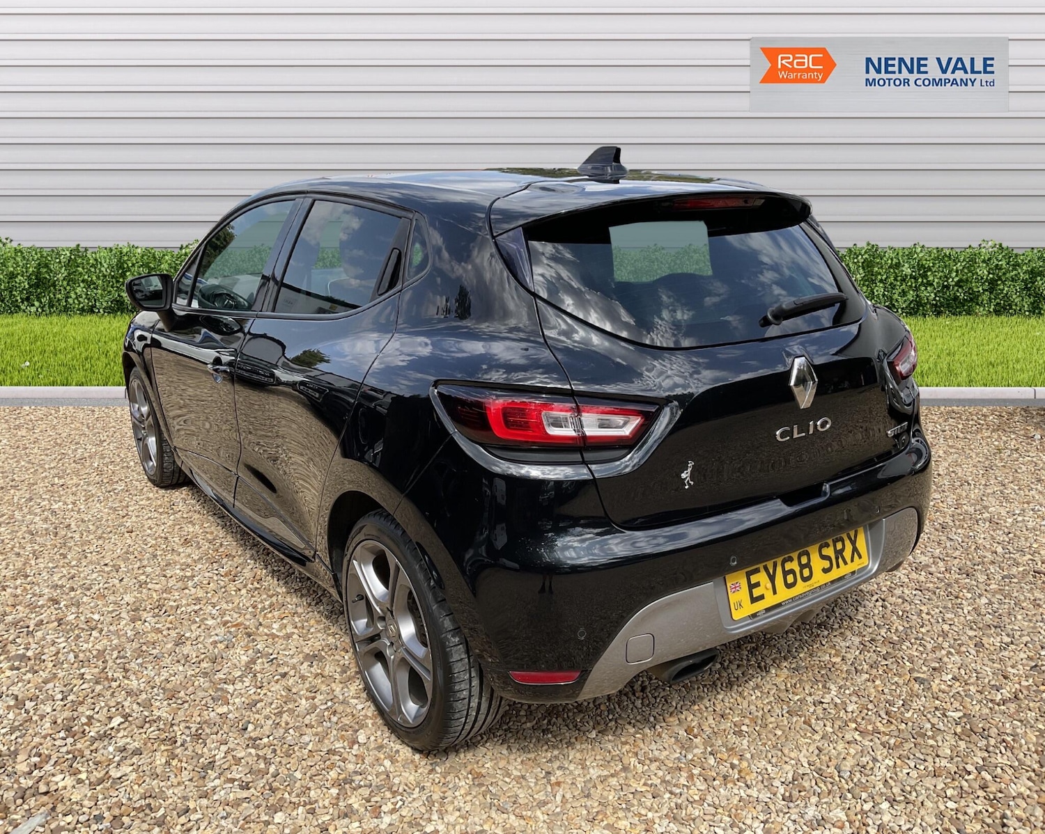 Used Renault Clio 2018 for sale - 76610167: Photo 5