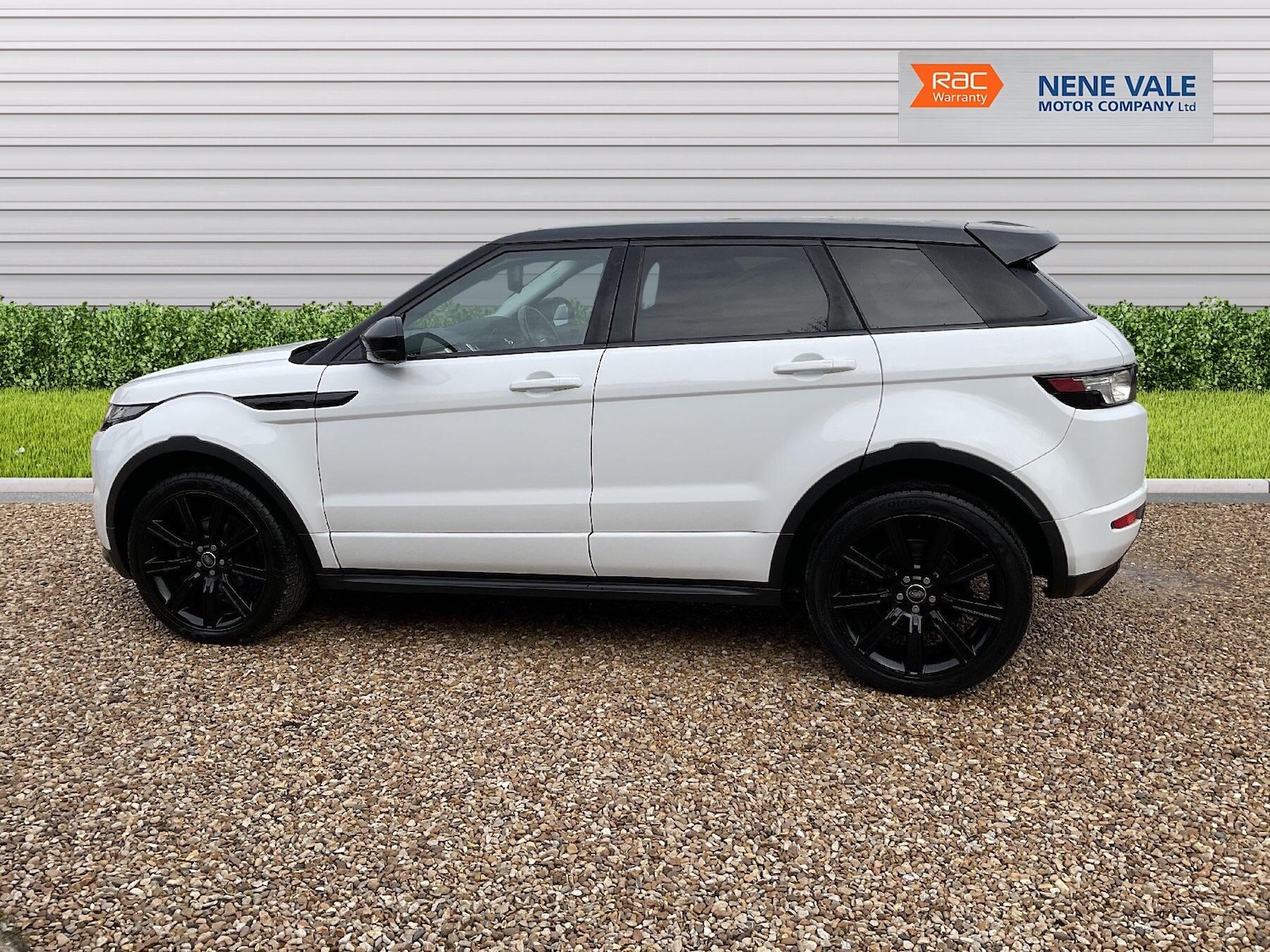 Used Land Rover Range Rover Evoque 2014 for sale - 77305857: Photo 4