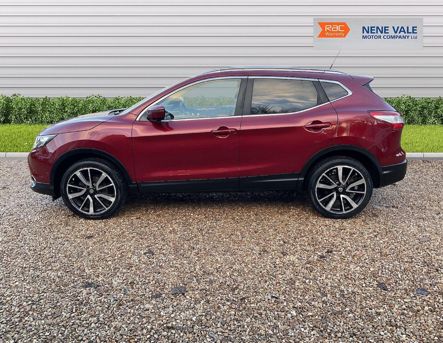 Used Nissan Qashqai 2016 for sale - 76887103: Photo 4