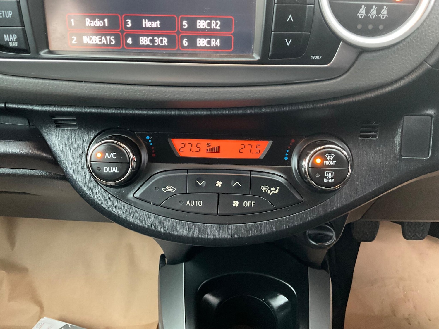 Used Toyota Yaris 2014 for sale - 76886181: Photo 20