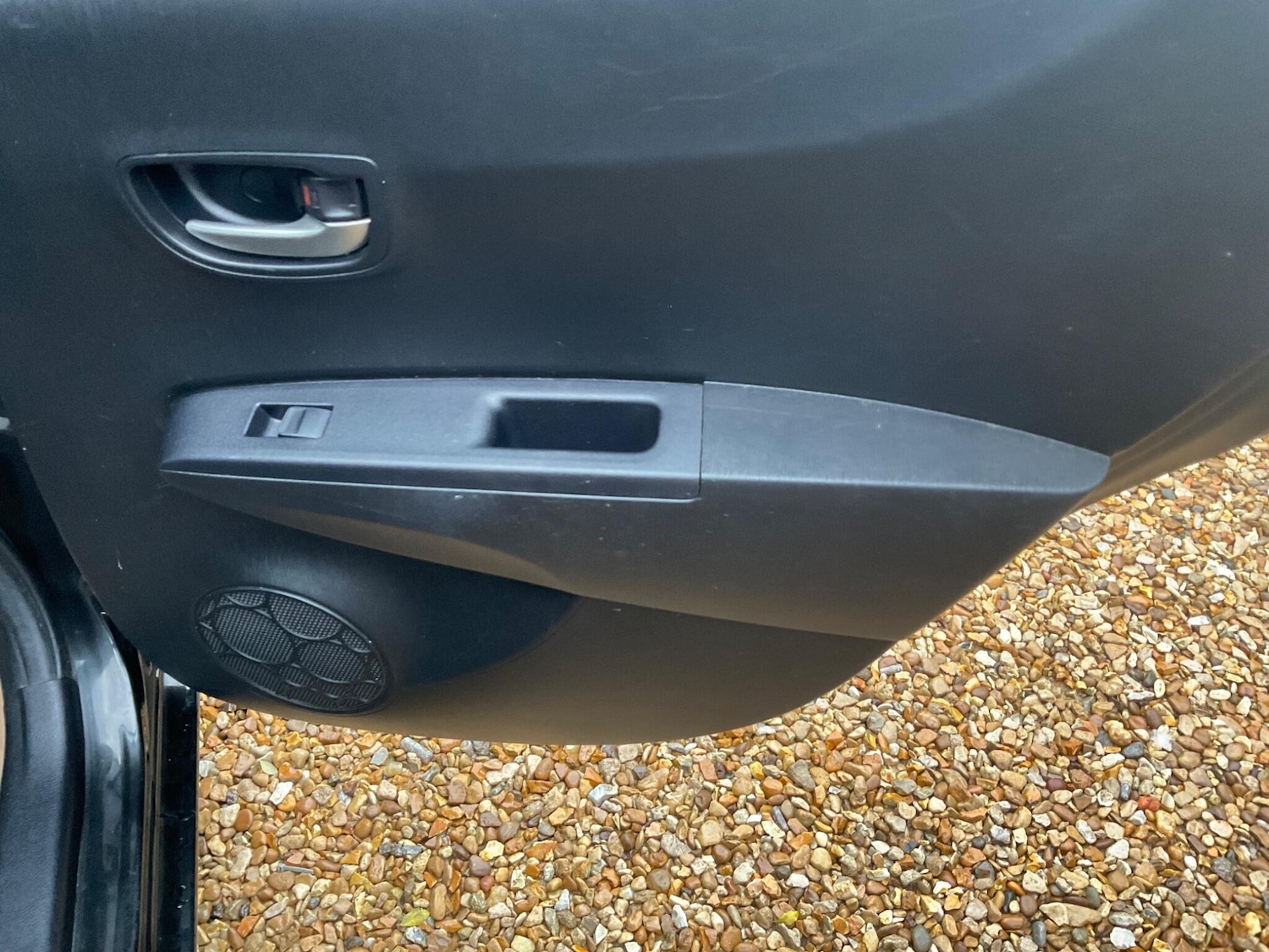 Used Toyota Yaris 2014 for sale - 76886181: Photo 24