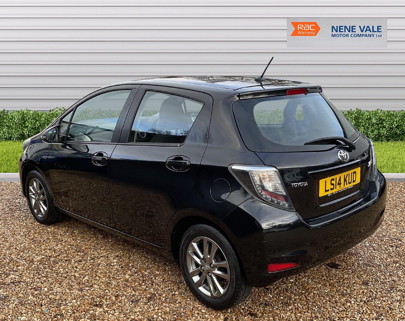 Used Toyota Yaris 2014 for sale - 76886181: Photo 5