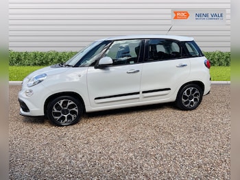 Used Fiat 500L 2017 for sale - 78809632: Photo