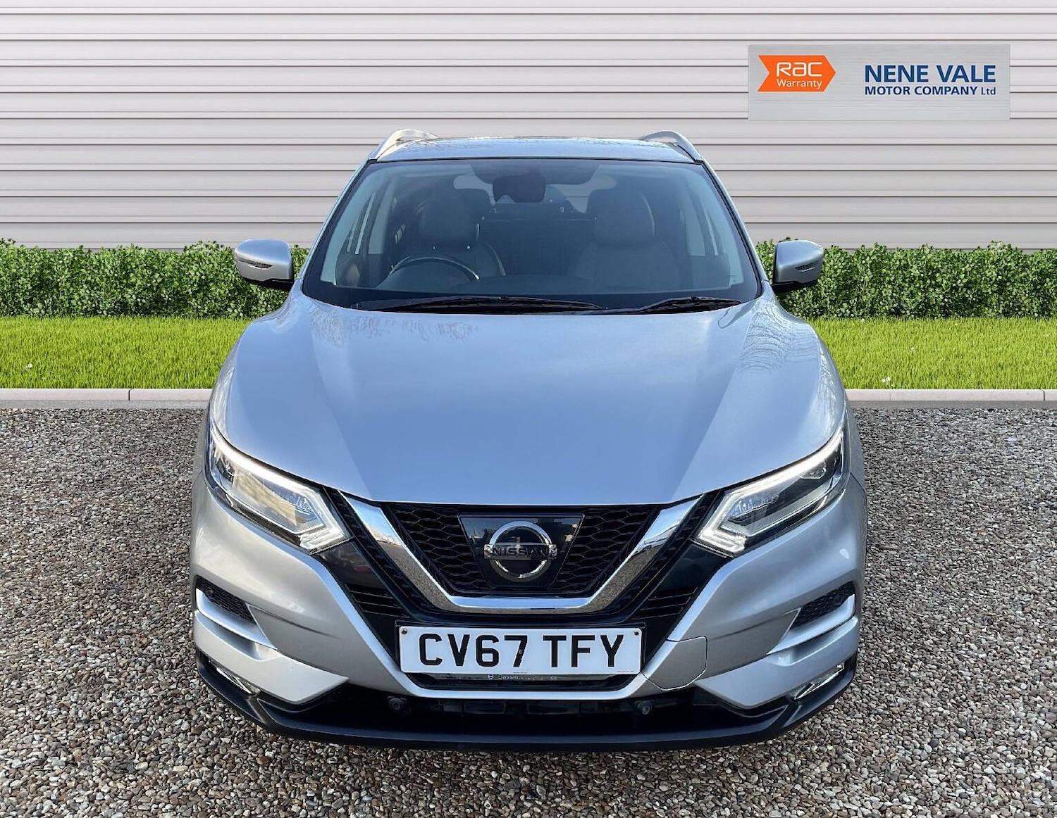 Used Nissan Qashqai 2017 for sale - 76659002: Photo 2