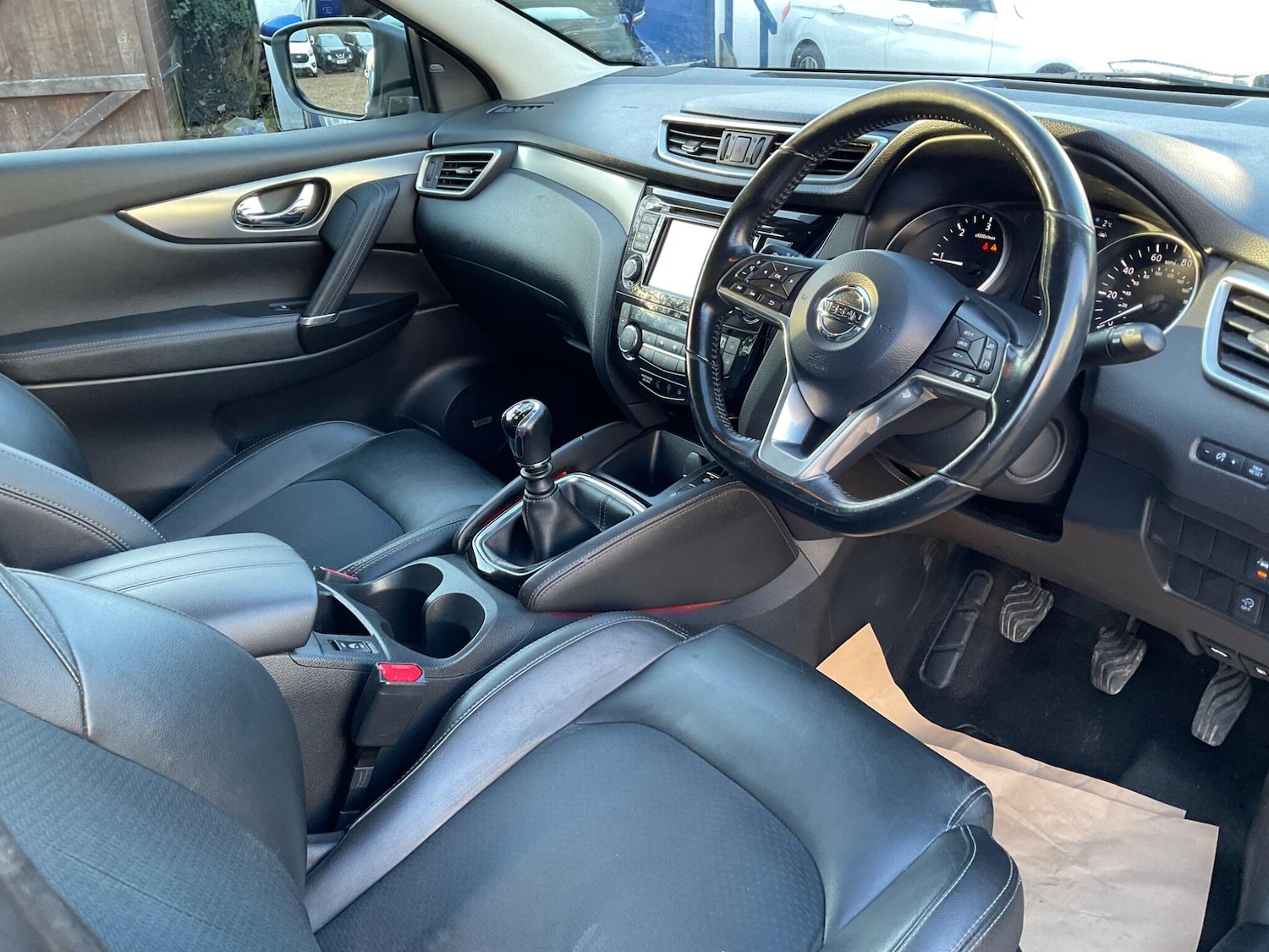 Used Nissan Qashqai 2017 for sale - 76659002: Photo 20