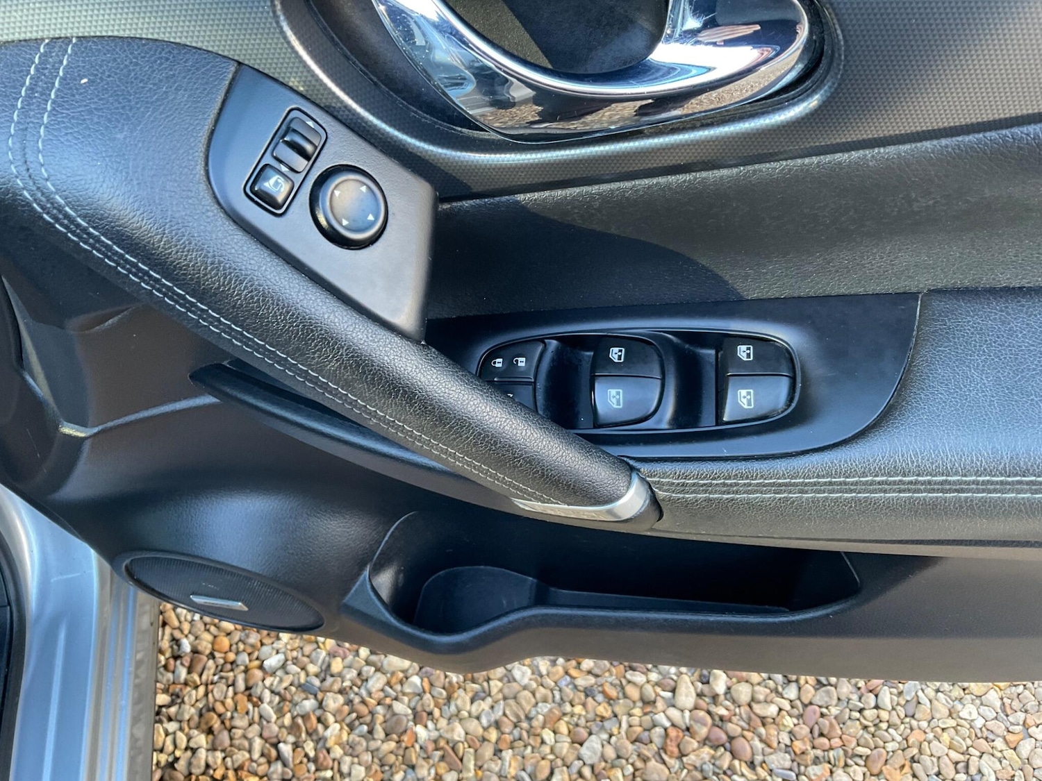 Used Nissan Qashqai 2017 for sale - 76659002: Photo 9