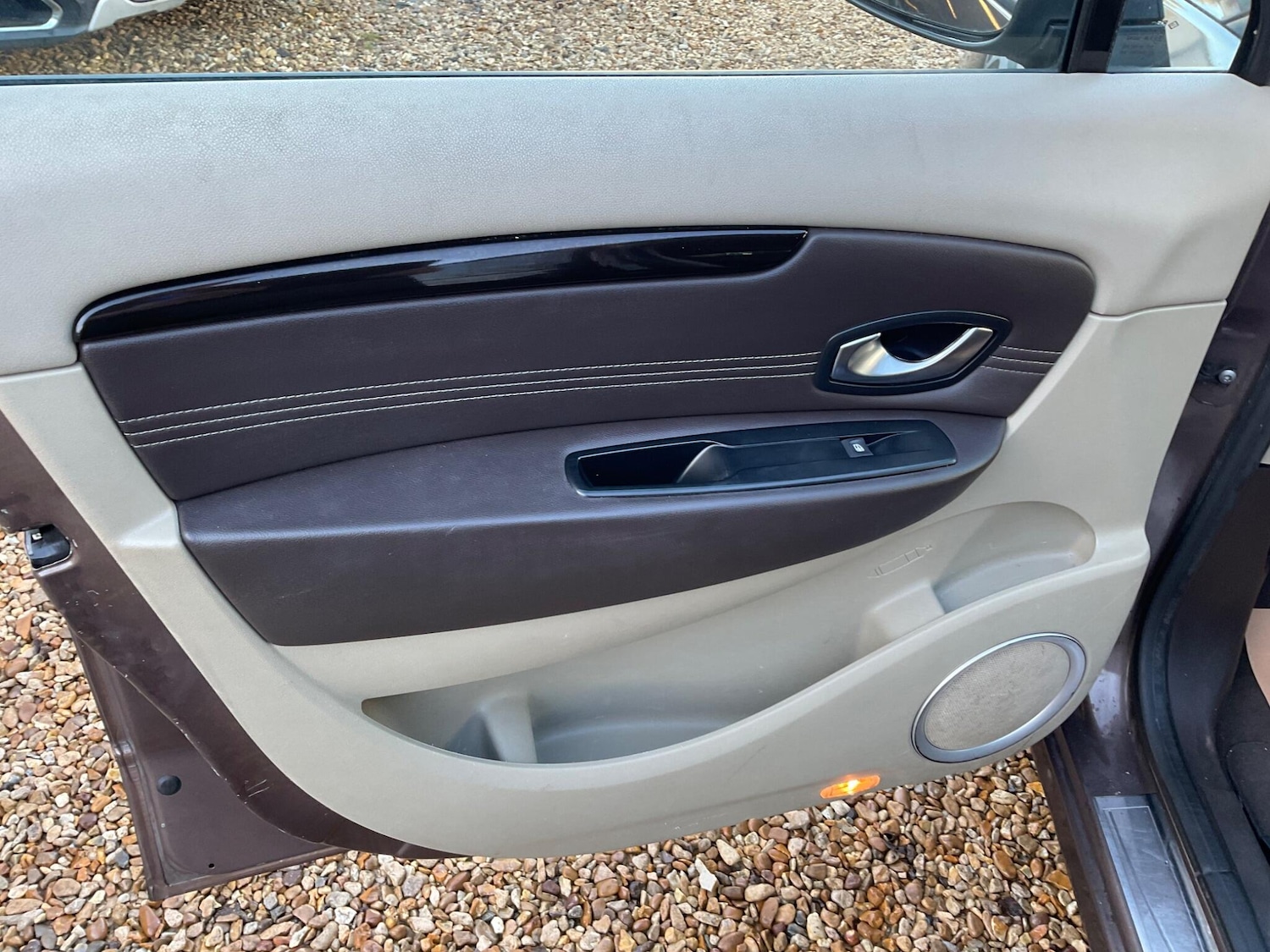 Used Renault Grand Scenic 2010 for sale - 76801146: Photo 28