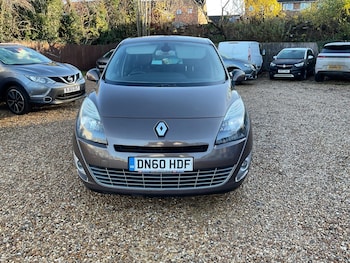 Used Renault Grand Scenic 2010 for sale - 76801146: Photo