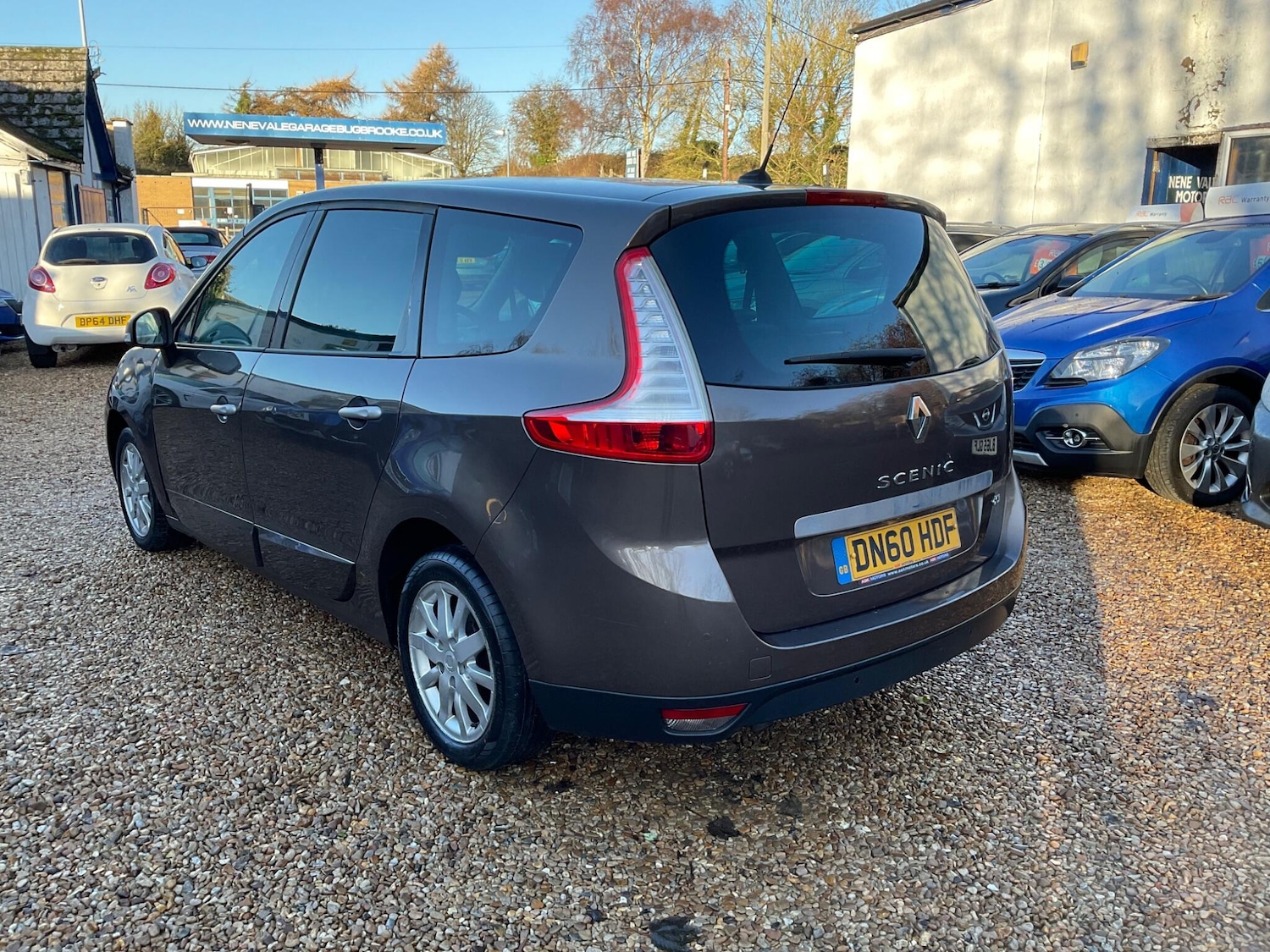 Used Renault Grand Scenic 2010 for sale - 76801146: Photo 5