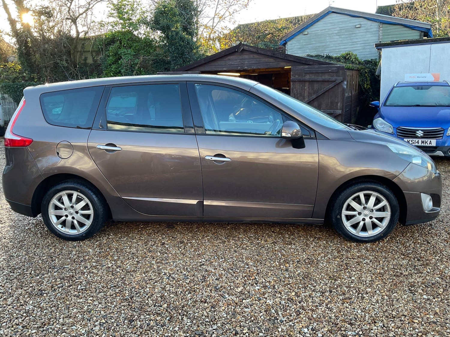 Used Renault Grand Scenic 2010 for sale - 76801146: Photo 8