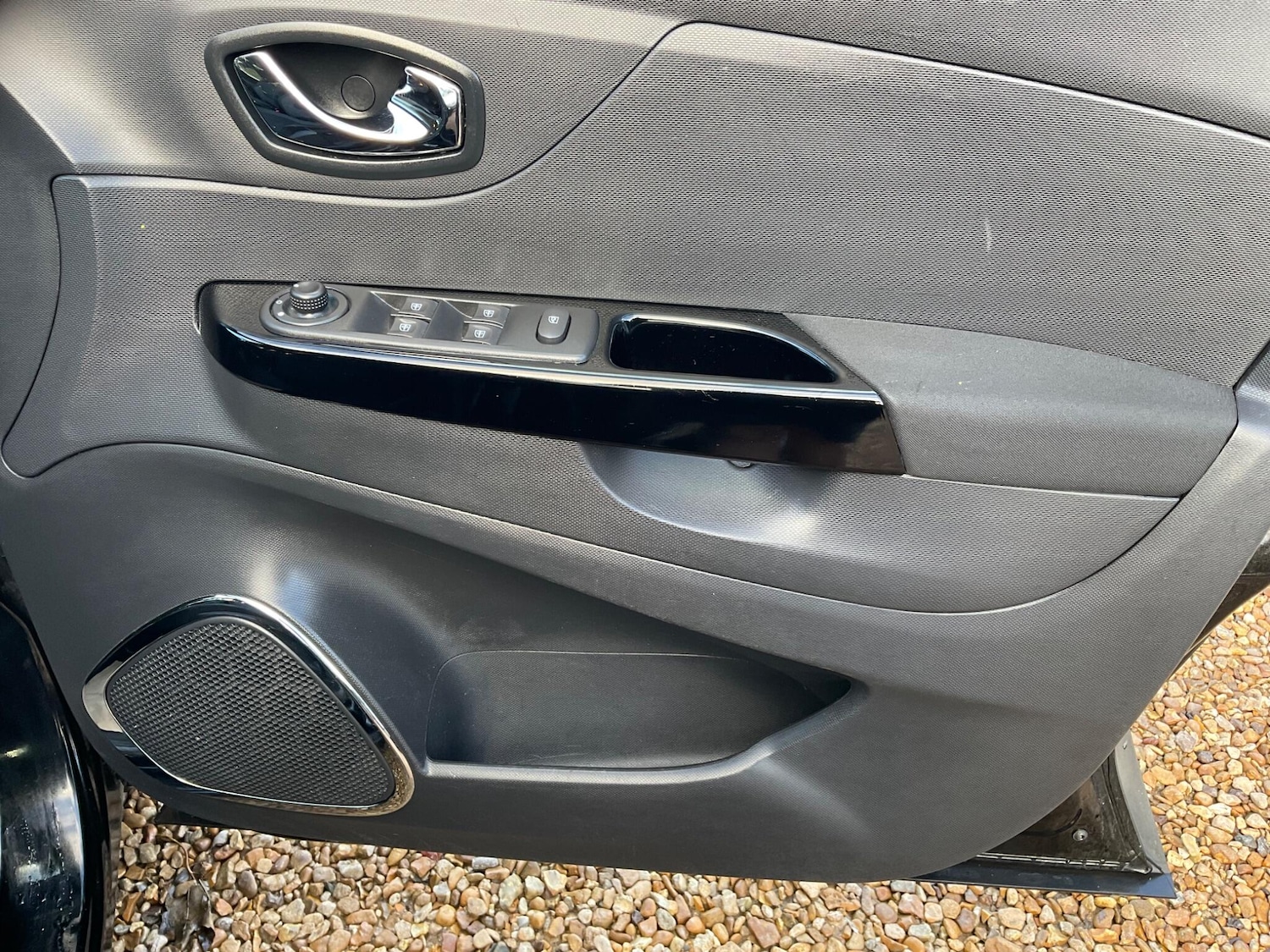 Used Renault Captur 2014 for sale - 76886210: Photo 10