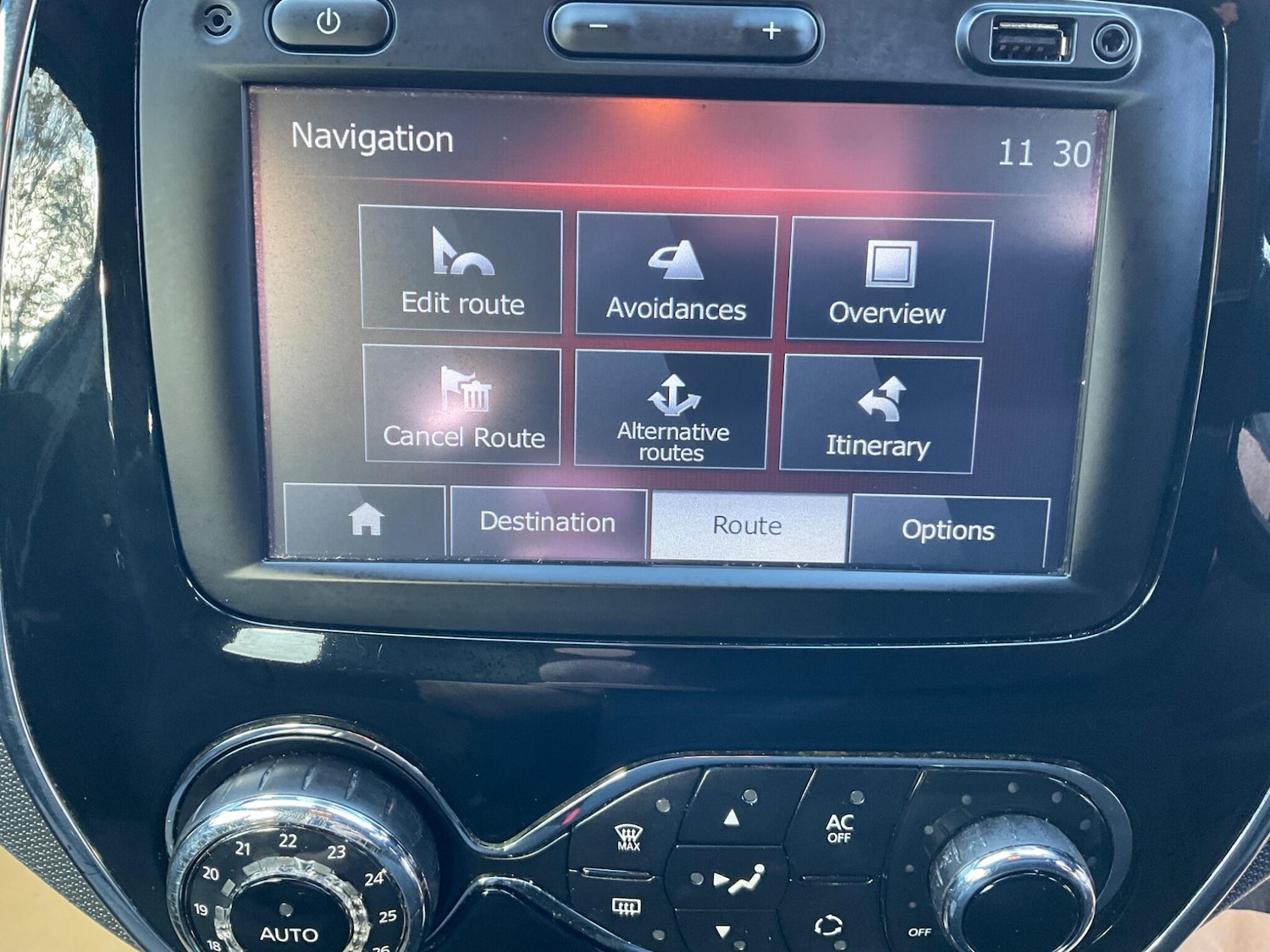 Used Renault Captur 2014 for sale - 76886210: Photo 18