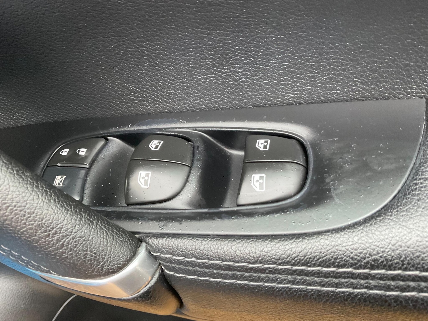 Used Nissan Qashqai 2017 for sale - 77331937: Photo 24