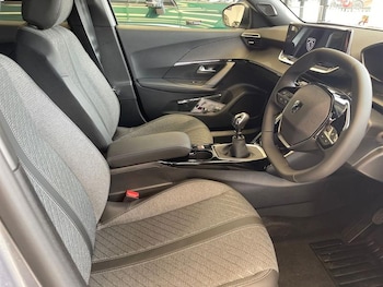 Used Peugeot 2008 2026 for sale - 78513349: Photo