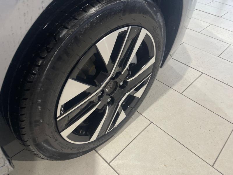 Used Peugeot 208 2025 for sale - 76756970: Photo 4