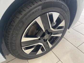 Used Peugeot 208 2025 for sale - 76756965: Photo