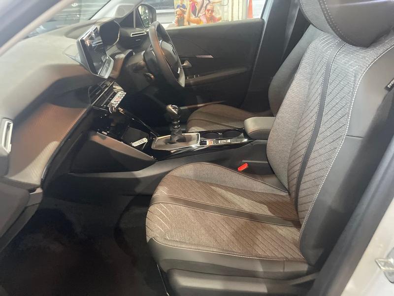 Used Peugeot 208 2025 for sale - 76756965: Photo 8