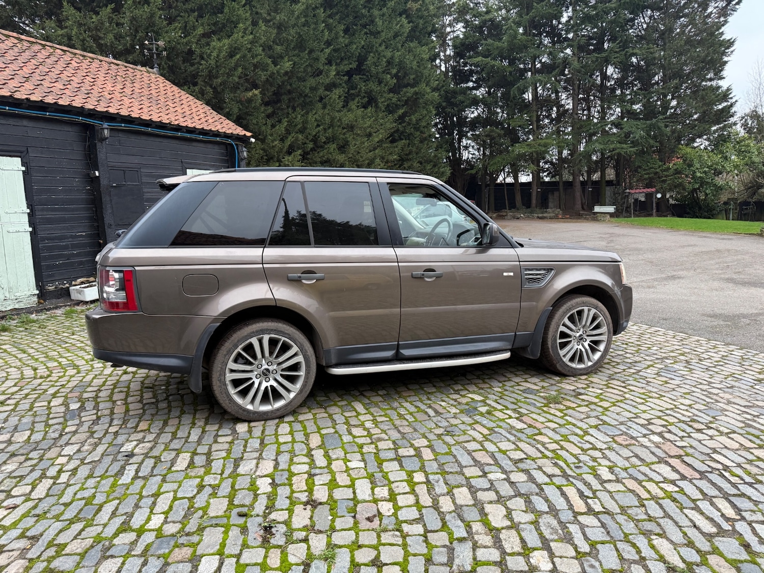 Used Land Rover Range Rover Sport 2010 for sale - 77129265: Photo 12