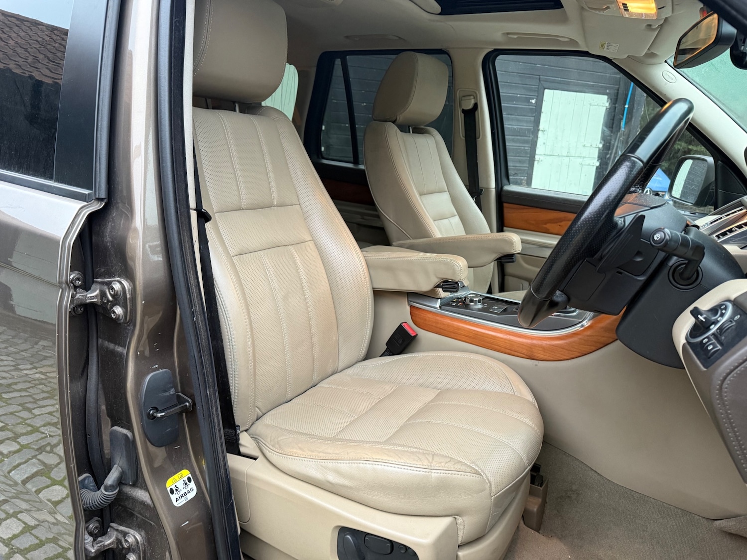 Used Land Rover Range Rover Sport 2010 for sale - 77129265: Photo 17