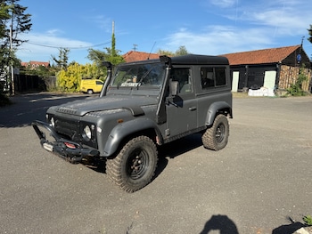 Used Land Rover Defender 90 1985 for sale - 75556348: Photo