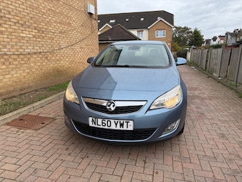 2010 (60) - 1.7 CDTi 16V ecoFLEX SE 5dr