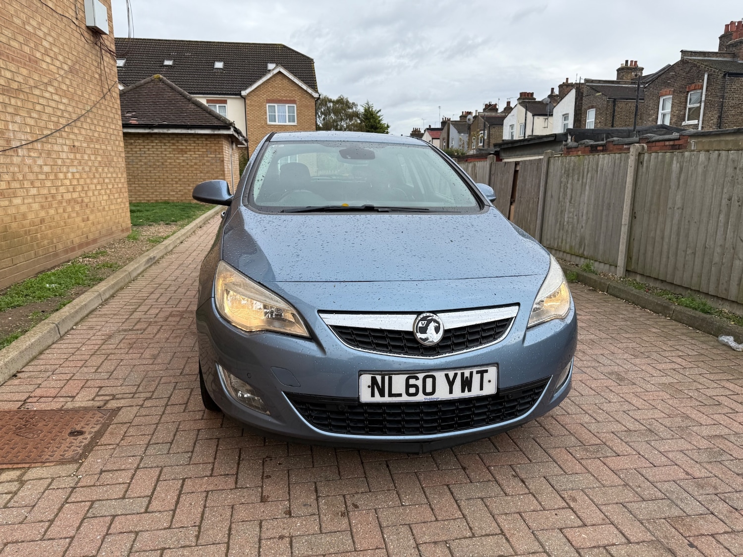 Used Vauxhall Astra 2010 for sale - 76379070: Photo 4