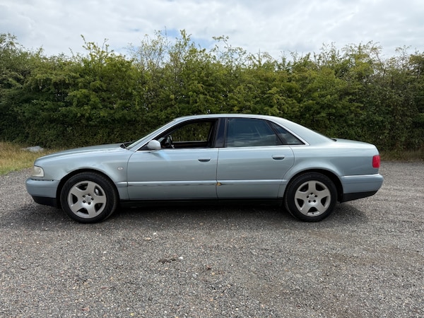 Used Audi A8 2001 for sale - 75356819: Photo 6