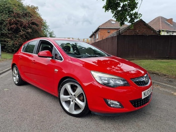 2010 (10) - 2.0 CDTi 16V SRi 5dr