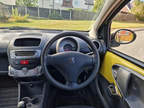 Used Peugeot 107 2010 for sale - 76127678: Photo 5