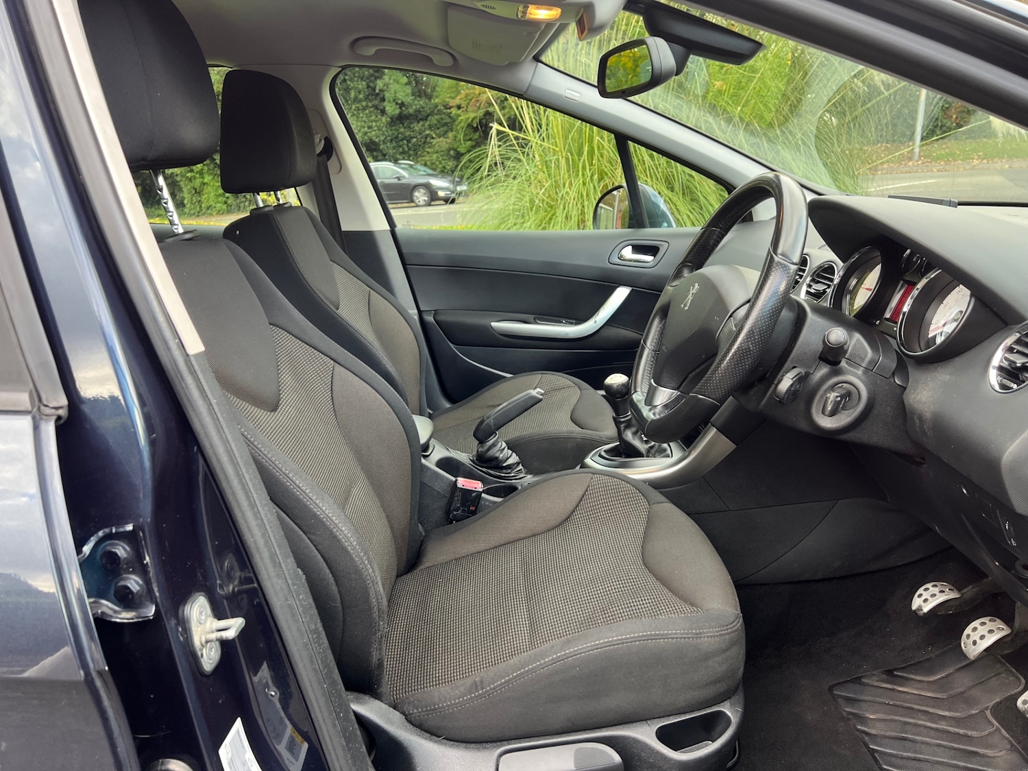 Used Peugeot 308 2013 for sale - 76528674: Photo 9