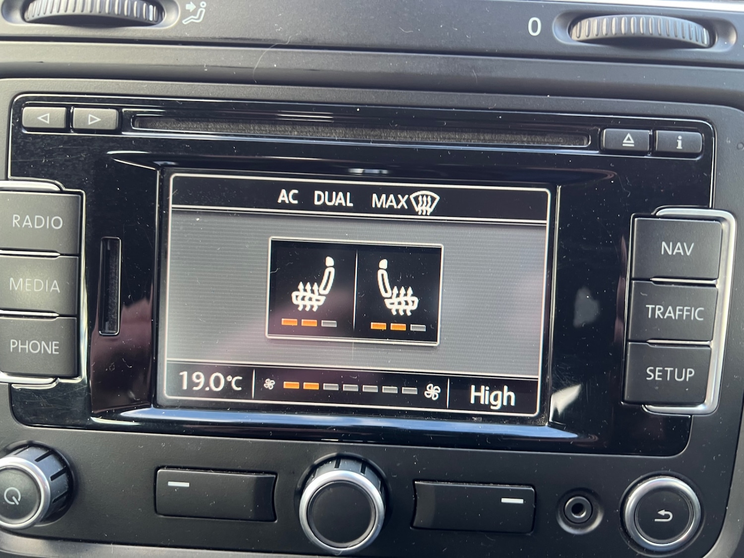 Used Volkswagen Golf 2011 for sale - 76703022: Photo 23