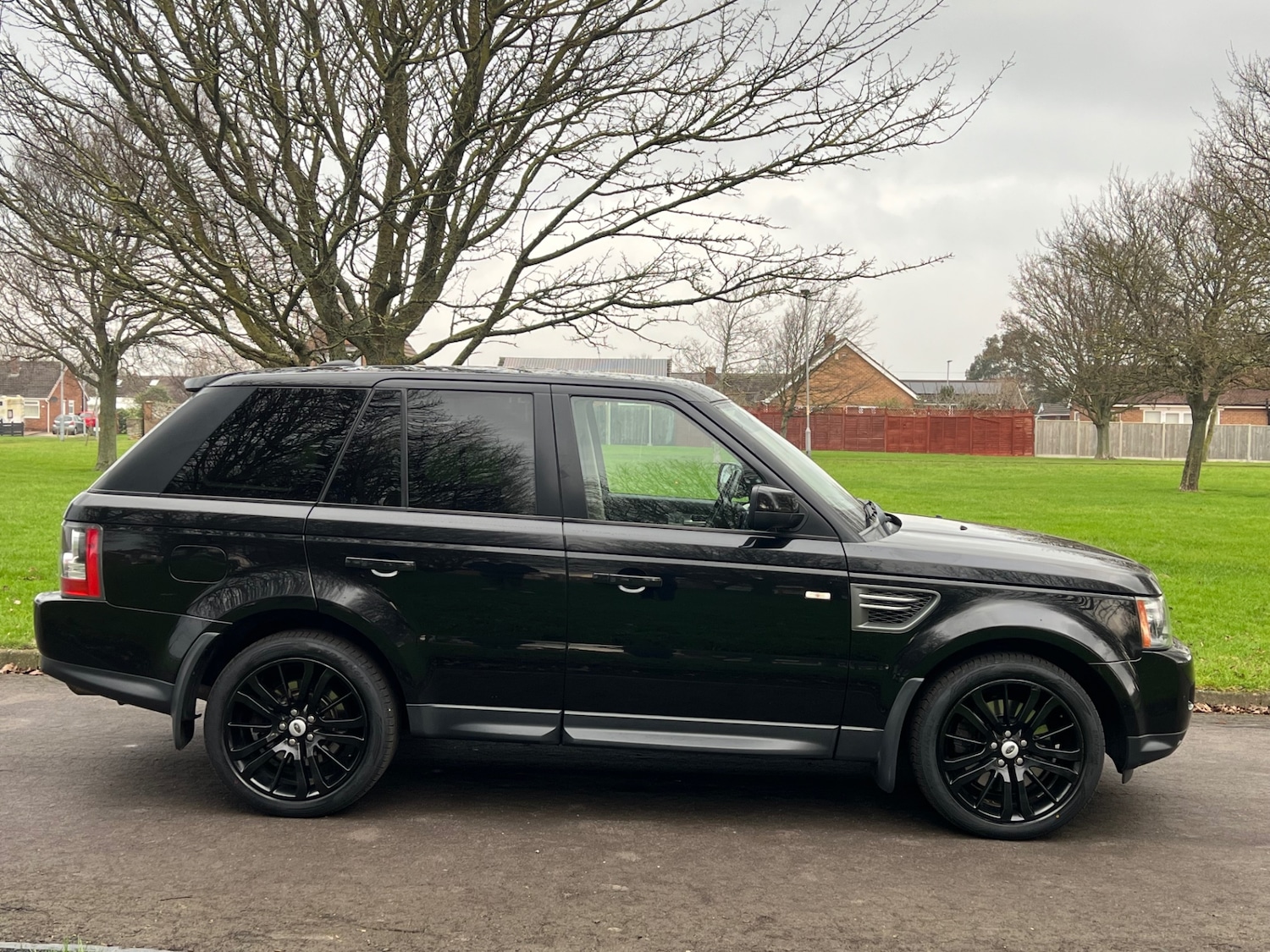Used Land Rover Range Rover Sport 2010 for sale - 77318243: Photo 4