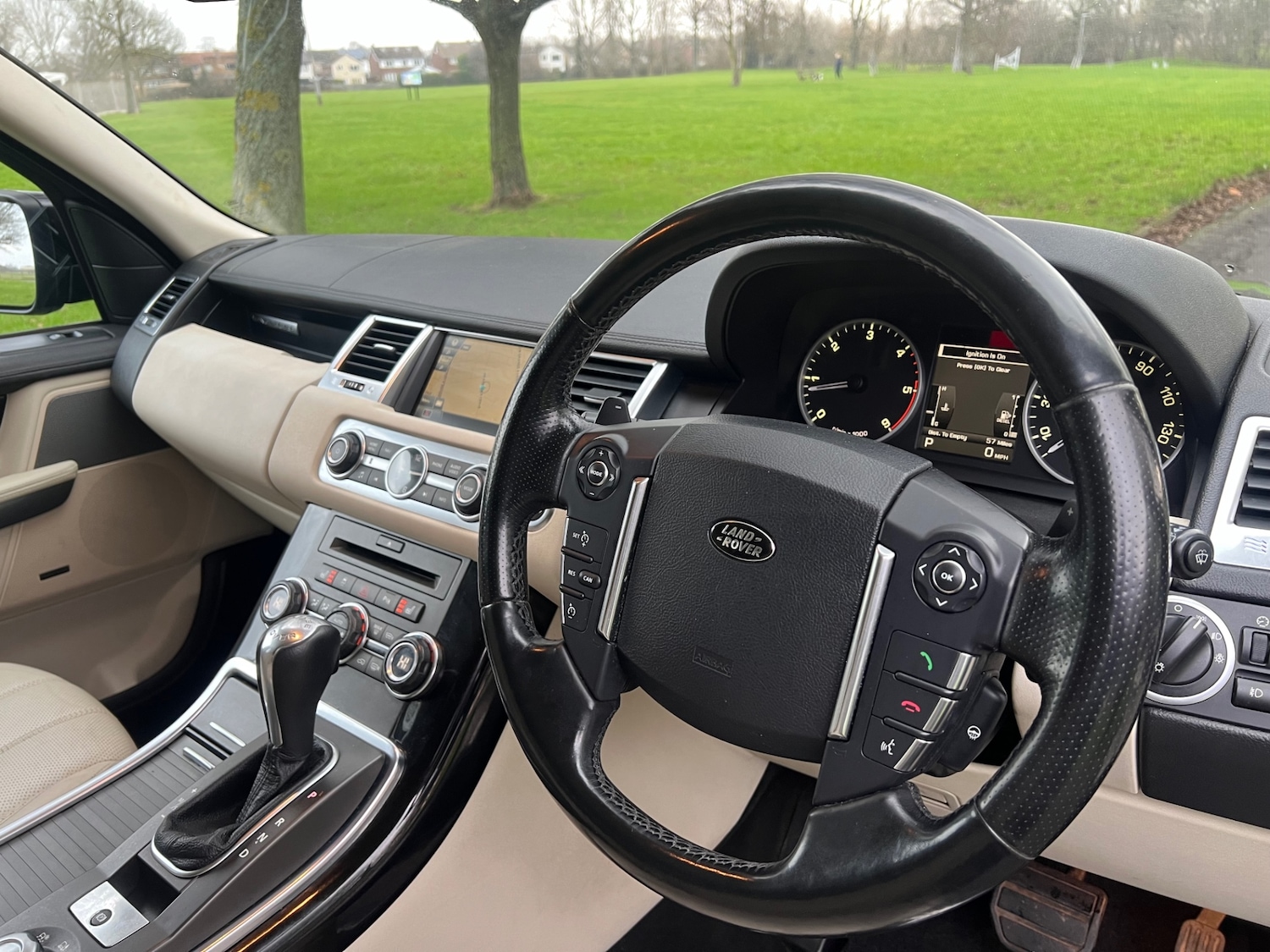 Used Land Rover Range Rover Sport 2010 for sale - 77318243: Photo 8