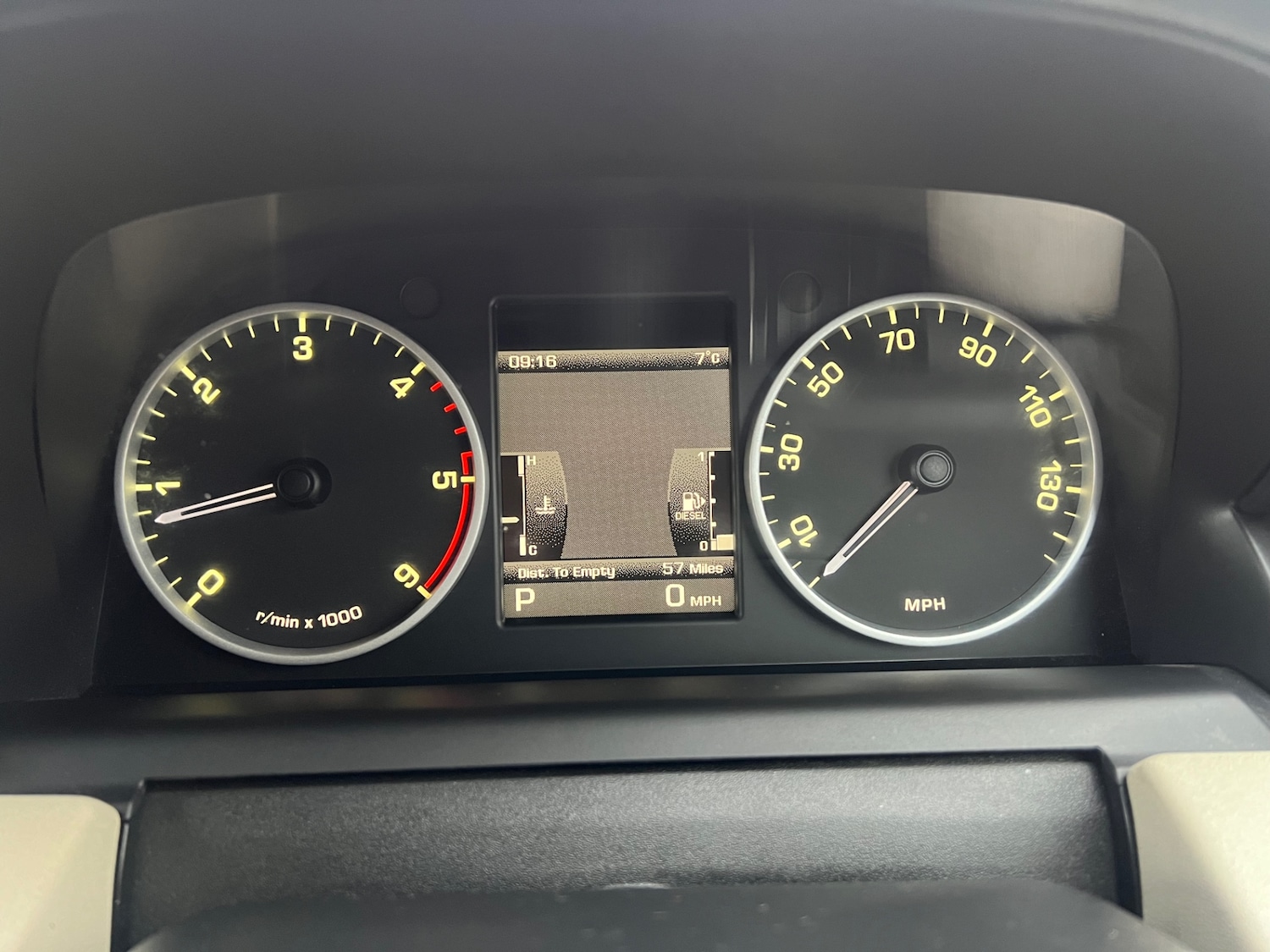 Used Land Rover Range Rover Sport 2010 for sale - 77318243: Photo 9