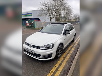 Used Volkswagen Golf 2014 for sale - 77438510: Photo